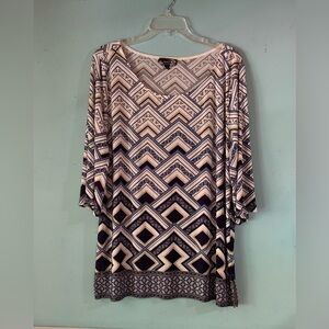 Naïf brand ladies tunic style top, size 2X